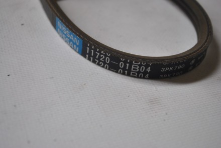 1172001B04 Nissan Ремінь поліклиновий 3PK790