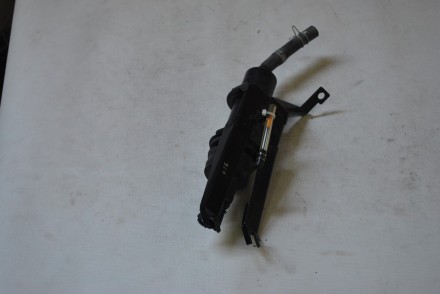 286543Y700 Nissan Насос очистителя фар, правый