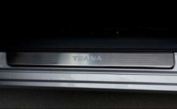 Накладка  порога с подсветкой G6950JN90A Nissan