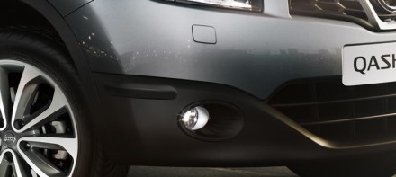 KE620BR000 Nissan Молдинги переднего бампера (J10BG) KE620BR000 Nissan