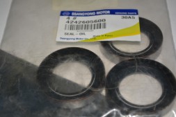 Сальник півосі заднього моста внутрішній 4242605600 SsangYong