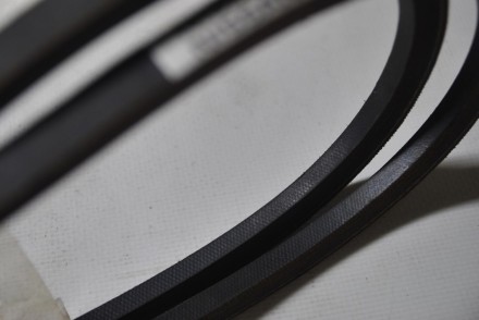 a172a7779bga Nissan ремень клиновый  L=975 мм