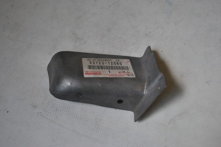 5372312080 Toyota Motor Corporation Кронштейн