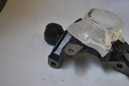 4230533020 Toyota Motor Corporation Цапфа задня ліва
