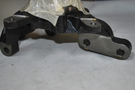 4230533020 Toyota Motor Corporation Цапфа задня ліва