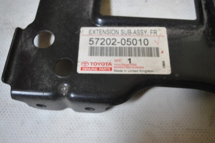 5720205010 Toyota Motor Corporation Кронштейн