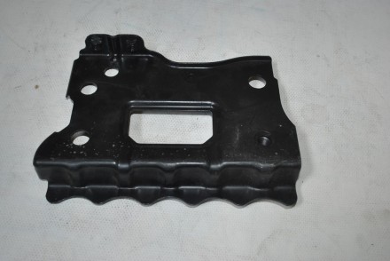 5720205010 Toyota Motor Corporation Кронштейн