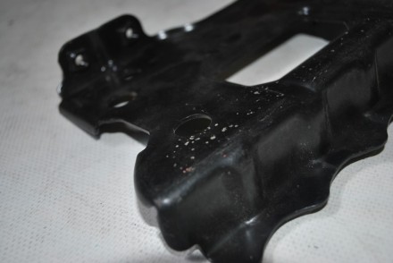 5720205010 Toyota Motor Corporation Кронштейн