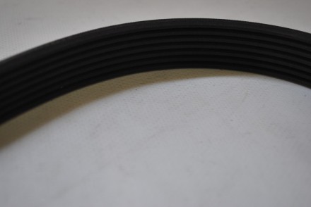 11720EB310 Nissan Ремінь поліклиновий 7PK1272