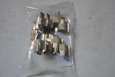 D1M805MT0D Nissan Термопластини гальмівних колодок