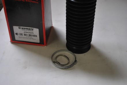 J2842026 Nipparts Пильник кермової тяги