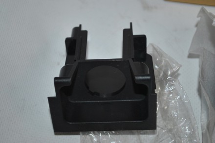 KE650CC251 Nissan Пепельница