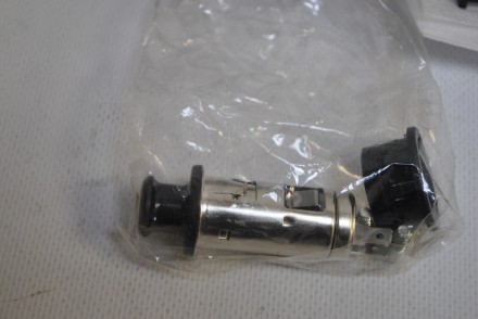 KE650CC251 Nissan Пепельница