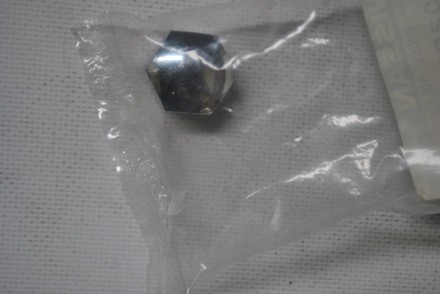 402654EA1A Nissan Колпачек болта колесного (chrom)