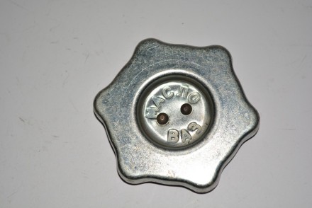 210101009146 АвтоВАЗ Кришка маслозаливної горловини 21010-1009146 ВАЗ 2101