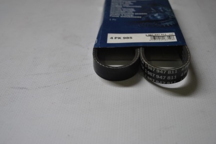1987947811 Bosch Ремінь поліклиновий 4PK985