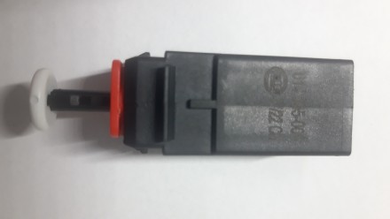 1810208 Ford 1810208 Вимикач стоп сигналів Ford