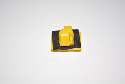 8775835000 Hyundai/Kia Кліпса кріплення молдинга порога 87758-35000 Mobis